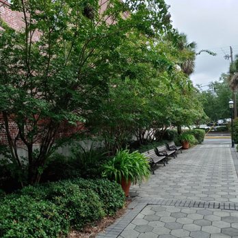 Jekyll Square - Parks Near Me - Brunswick, Georgia