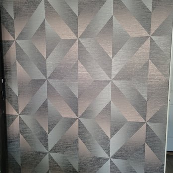 Seamingly Straight - Accent wall in dining area - Painters Near Me Seamingly Straight - Accent wall in dining area - Painters Near Me