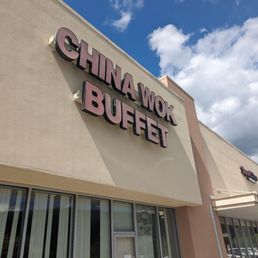 the front of a chinese restaurant