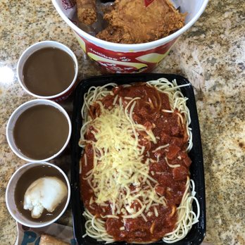 Jollibee - Combo - Fast Food Near Me - Irvine, California Jollibee - Combo - Fast Food Near Me - Irvine, California