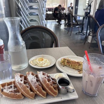 Millie's Cafe - Pasadena - Chocolate chip waffles - Breakfast & Brunch Near Me - Pasadena, California