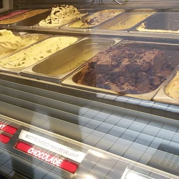 Monte Pelmo - Lots of choices! - Ice Cream & Frozen Yogurt Near Me - Amsterdam, New Hampshire