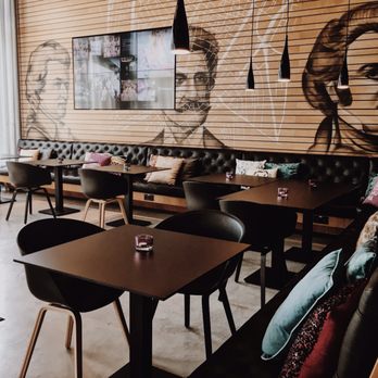 MOXY Vienna Airport - Hotels Near Me - Wien, 3 MOXY Vienna Airport - Hotels Near Me - Wien, 3