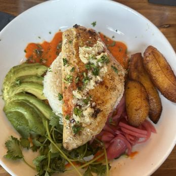 Baracoa Cuban Restaurant - Red Snapper - Cuban Near Me - Palmdale, California