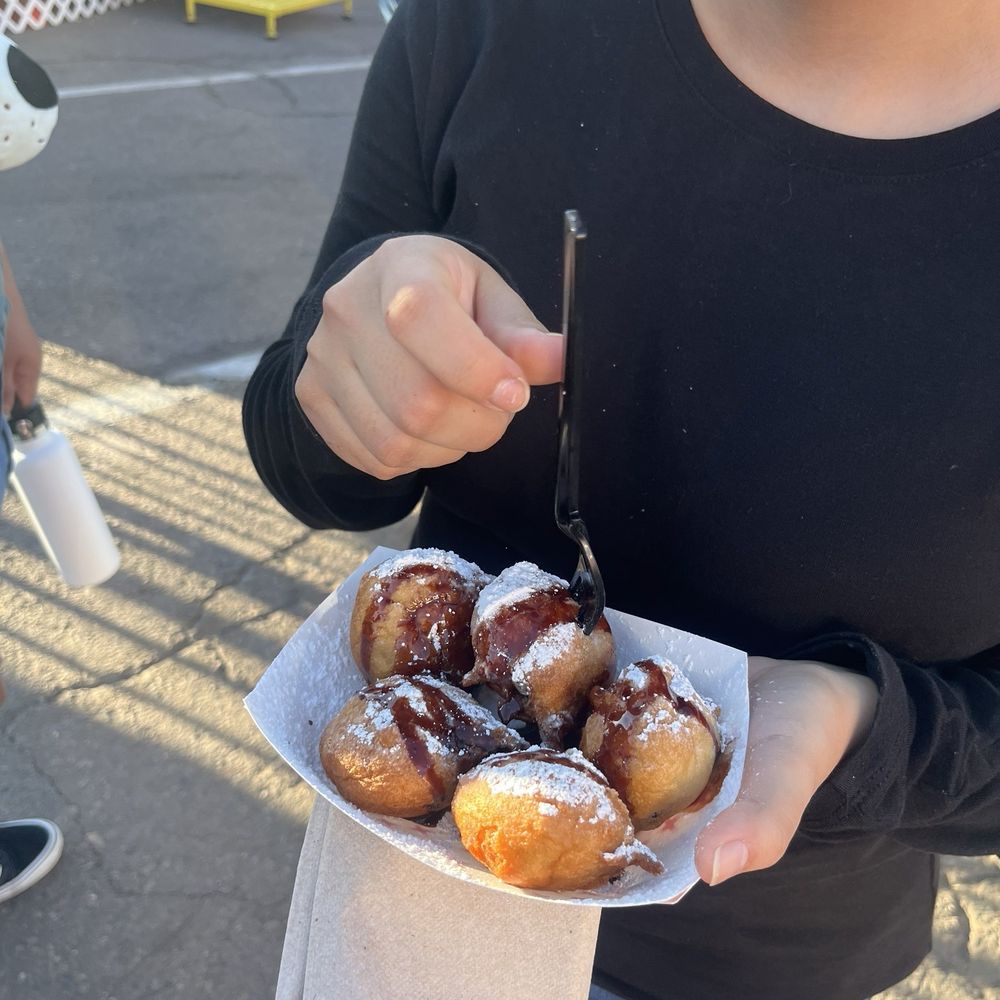 Arizona State Fair - Fried Oreos - Amusement Parks Near Me - Phoenix, Arizona Arizona State Fair - Fried Oreos - Amusement Parks Near Me - Phoenix, Arizona