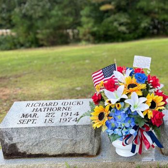 Friendly Florist - Florists Near Me - Maben, Mississippi