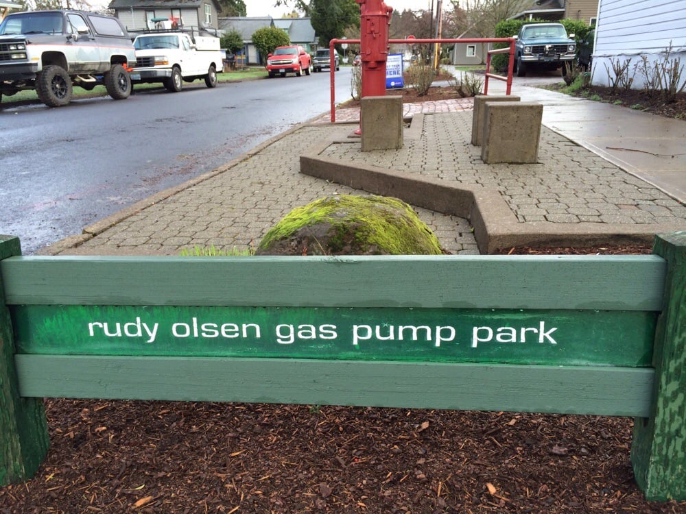 Rudy Olson Gas Pump Park Logo