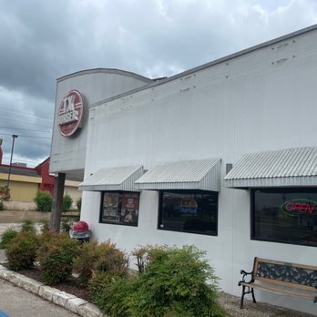 TX Burger Madisonville - Outside of the burger joint - Burgers Near Me - Madisonville, Texas