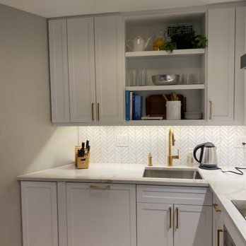 Builders Cabinet 25 Photos Kitchen Bath 401 N Western Ave West Town Chicago Il Phone Number Yelp