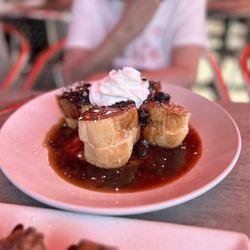 Brick And Spoon - Pigeon Forge - Stuffed French Toast Sliders