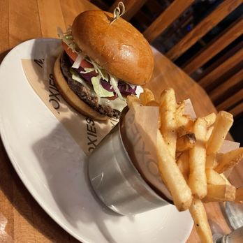 MOXIES SQUARE ONE RESTAURANT - Updated March 2026 - 298 Photos & 157 ...