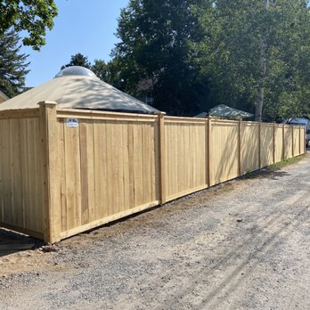 Broken Top Builders & Design - Picture frame style fence - General Contractors Near Me Broken Top Builders & Design - Picture frame style fence - General Contractors Near Me