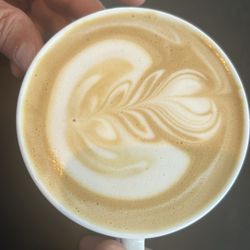 Mamale Café & Pizza Bar