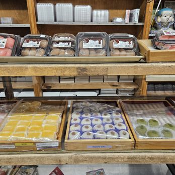 Fugetsu-Do - Candy Stores Near Me - Los Angeles, California