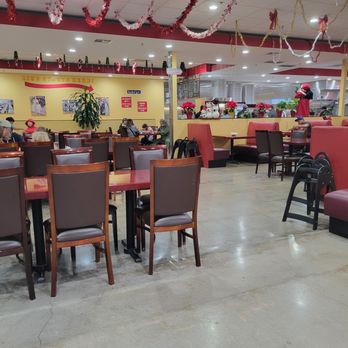 Grandi Italiani - Italian Near Me - Canoga Park, California