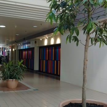 Bridgewater Mall & Eastside Plaza - Many closed storefronts. - Shopping Centers Near Me - Bridgewater, Nova Scotia Bridgewater Mall & Eastside Plaza - Many closed storefronts. - Shopping Centers Near Me - Bridgewater, Nova Scotia
