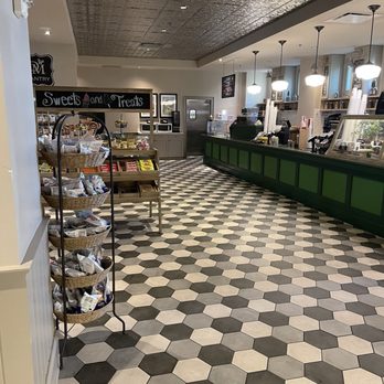 DM Pantry - American Near Me - Pigeon Forge, Tennessee DM Pantry - American Near Me - Pigeon Forge, Tennessee