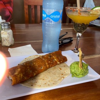 El Takazo Jr - Costra crispy cheese - Mexican Near Me - Tulum, ROO