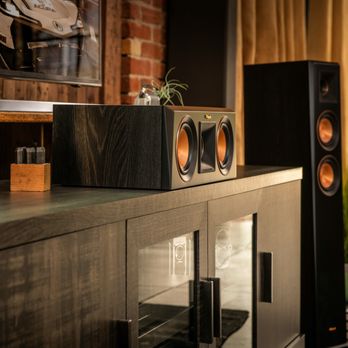 Jupitronic Audio Establishment - Home Theatre Installation Near Me - León, GUA