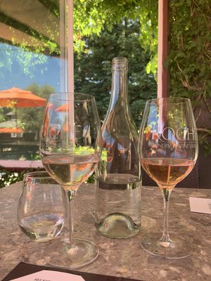 Roche Winery & Vineyards by null