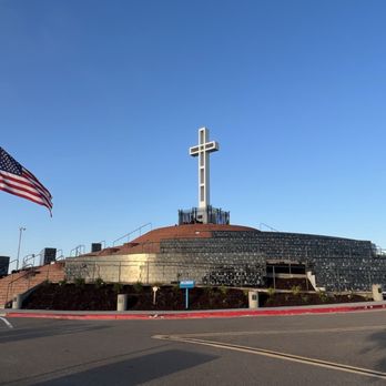 Mount Soledad National Veterans Memorial - Landmarks & Historical Buildings Near Me - La Jolla, California Mount Soledad National Veterans Memorial - Landmarks & Historical Buildings Near Me - La Jolla, California