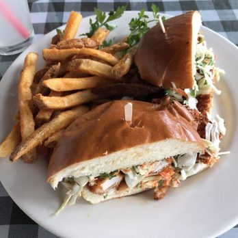 The Kettle - Diners Near Me - Manhattan Beach, California