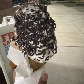 Jeremiah's Italian Ice - Soft serve with sprinkles - Desserts Near Me - Murfreesboro, Tennessee