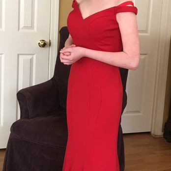 Best Cleaners - My daughter loved her classic Hollywood prom dress, and loved it even more after Esther's expert alterations. - Sewing & Alterations Near Me - Santa Clarita, California Best Cleaners - My daughter loved her classic Hollywood prom dress, and loved it even more after Esther's expert alterations. - Sewing & Alterations Near Me - Santa Clarita, California