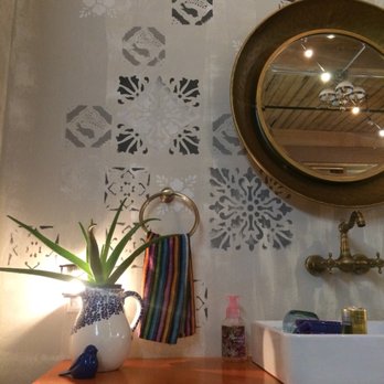 Ponte Catrina - Hair Salons Near Me - Chicago, Illinois