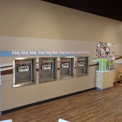 U Top It Frozen Yogurt & Deli