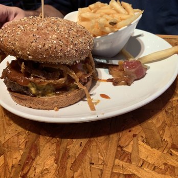 OHSO Distillery - Burger Cheese with wheat bun - New American Near Me - Scottsdale, Arizona OHSO Distillery - Burger Cheese with wheat bun - New American Near Me - Scottsdale, Arizona