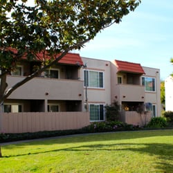 American Windows Center - Plygem vinyl replacement/retrofit. Replaced 1,100 windows and 330 sliding doors on the Glen Oaks apartments.