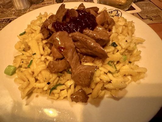 Dicke Wirtin by null