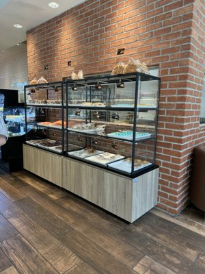 85°C Bakery Cafe by null
