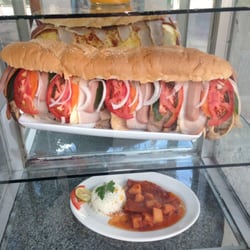 Tortería El Cuadrilátero - Sample sandwich