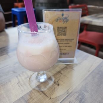 Scoops On Tap - San Antonio Wine float with Strawberry & Cream ice cream - Ice Cream & Frozen Yogurt Near Me - Covina, California