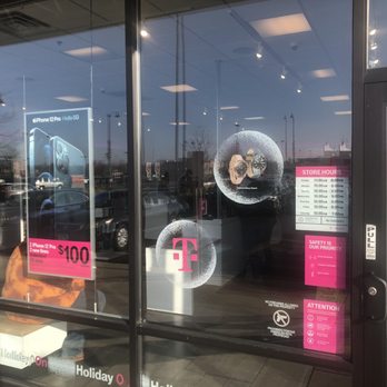T-Mobile - T-Mobile - Mobile Phones Near Me - Countryside, Illinois