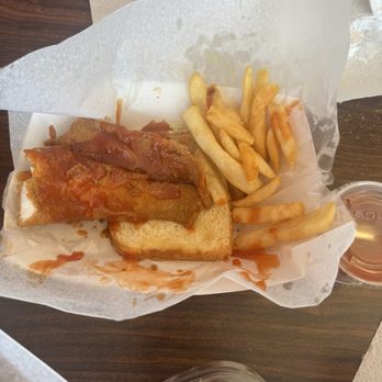 Harold's Chicken Shack - American Near Me - Chicago, Illinois Harold's Chicken Shack - American Near Me - Chicago, Illinois