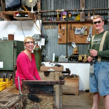 Harmony Glassworks - Art Schools Near Me - Harmony, California