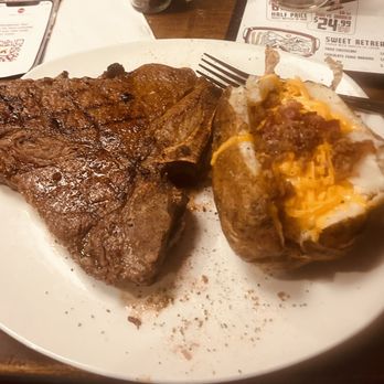 Aspen Creek Grill - Porterhouse Steak - Seafood Near Me - Lubbock, Texas