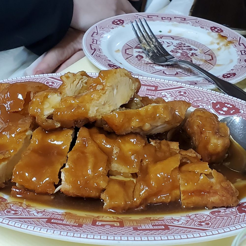 Hop Kee - Sweet and pungent chicken - Seafood Near Me - New York, New York Hop Kee - Sweet and pungent chicken - Seafood Near Me - New York, New York