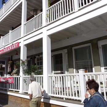 Moo Moo's Creamery - Ice Cream & Frozen Yogurt Near Me - Cold Spring, New York