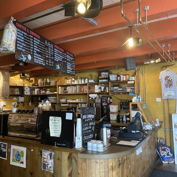 Tiny's Coffee - Counter and menu - Coffee & Tea Near Me - Portland, Oregon Tiny's Coffee - Counter and menu - Coffee & Tea Near Me - Portland, Oregon