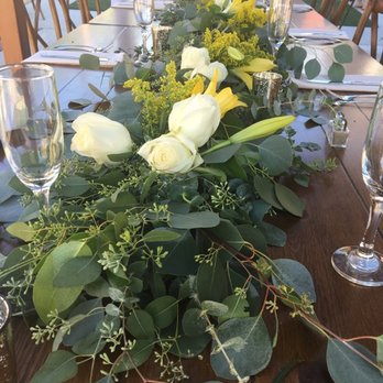 Aline Bichara Floral Studio - Tablescape - Wedding Planning Near Me Aline Bichara Floral Studio - Tablescape - Wedding Planning Near Me