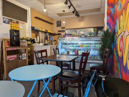 Cafe bliss and organic juice bar by null