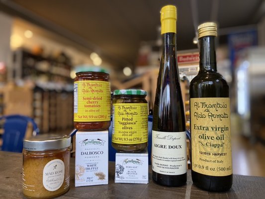 Spencer & Lynn Wine and Spirit Merchants - Downtown Mystic by null