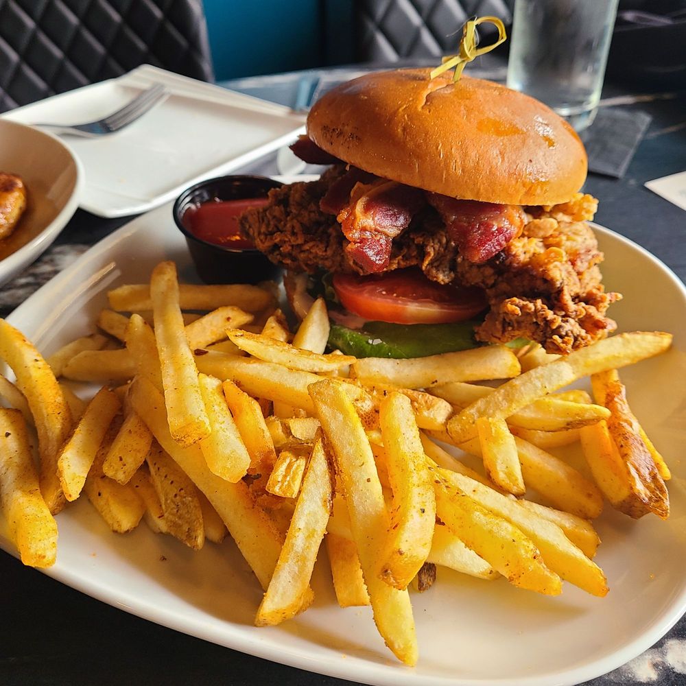 The Camden Social - Fried Chicken BLT - Cocktail Bars Near Me - Minneapolis, Minnesota