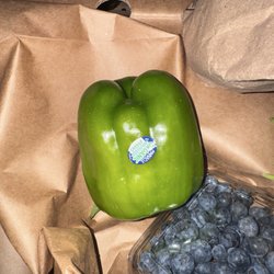 Green pepper (1 of 2)