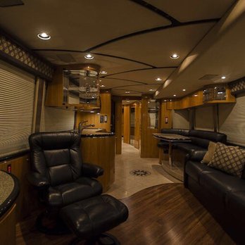 Marathon Coach - RV Dealers Near Me - Coburg, Oregon