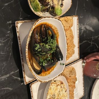 Broken Spirits-Anaheim - Brussel sprouts, mussels, artichoke dip - Cocktail Bars Near Me - Anaheim, California Broken Spirits-Anaheim - Brussel sprouts, mussels, artichoke dip - Cocktail Bars Near Me - Anaheim, California